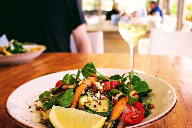 Wildlife, Waterfalls and Wine Day Tour from Sydney - Who should book this experience
